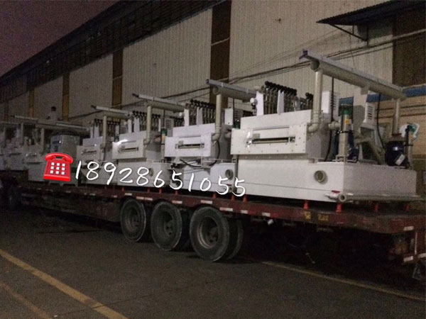 14米高精密蝕刻機(jī)裝車發(fā)貨！