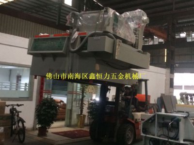 福建客戶不銹鋼鍋片蝕刻機(jī)裝車發(fā)貨！